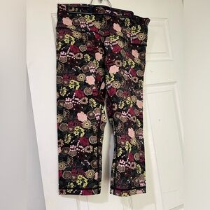 Lululemon workout capri pants